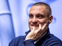 KO JE BIO BRAT NEMANJE VIDIĆA Dušan se bavio fudbalom, pa odustao od sportske karijere