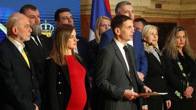 Vučiću, ostavka i vanredni izbori, a ne Srbija sramote!