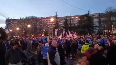"ZSO je prevara": Protest NDSS, Dveri i Zavetnika ispred Hrama (FOTO I VIDEO)