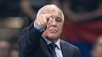 Žoca sačekao rođendanski poklon od Olimpije (FOTO) Žoca sačekao rođendanski poklon od Olimpije (FOTO)