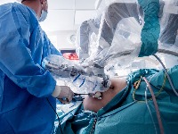 Imao strašne bolove u stomaku, pa završio na operacionom stolu: Kada su ga OTVORILI zanemeli su od ŠOKA 