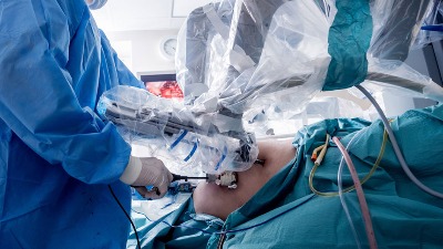 Imao strašne bolove u stomaku, pa završio na operacionom stolu: Kada su ga OTVORILI zanemeli su od ŠOKA 