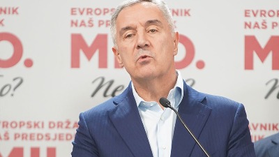 Željko Ivanović "Vijesti": Milo zakasnio, DPS će urušavati i dalje