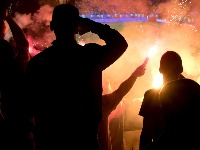 Rumuni pretučeni u Zenici - skandirali "Srbija, Srbija"