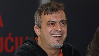 Sergej Trifunović za DIREKTNO: "Uloge mi se poklapaju sa životnim iskustvima. Prvi put igram oženjenog čoveka i zbunio sam se kada sam pročitao tekst" (VIDEO)