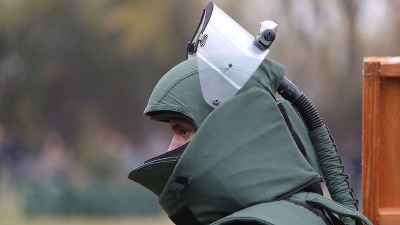 "Previše ste me kinjili, bomba će eksplodirati": Jezivi mejl poslat školama širom Srbije