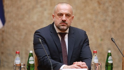"Radoičić je kriminalac i mora da odgovara": Stejt Department o fotografiji Đurića i Radoičića