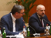 Radoičiću MUP izdao dozvolu za nošenje 6 pištolja, dok se protiv njega vodio sudski postupak?!