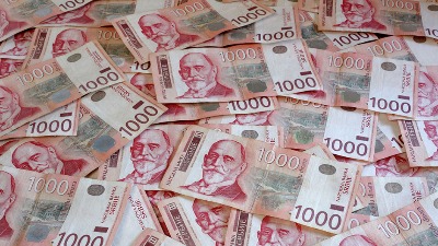 Nemate PARA? Jednu novčanicu stavite na ovo mesto i gledajte kako se novac GOMILA