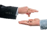 SRCE: Rast minimalca dovodi do gubitka prava jednog broja korisnika na dečji dodatak