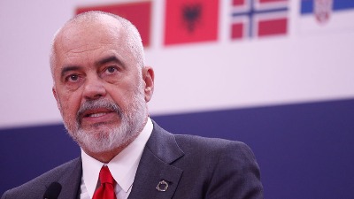 Rama smenio sedam ministara: Albanija od danas ima novu vladu