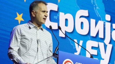 Dr Vrsajkov (SSP Novi Sad): Gradonačelniče, da ne popravljate raskrsnice koje nisu pokvarene - bilo bi novca za besplatne udžbenike