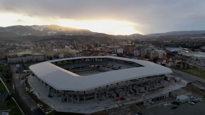 Probijen rok, poplava, uništena trava: Stadion konačno gotov