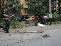Tragedija u Nišu: Ženu udario kamion dok je prelazila ulicu