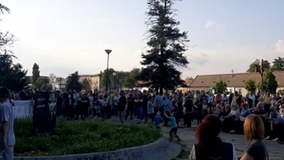 "Svako mora da kaže - DOSTA": Skup protiv nasilja u Zrenjaninu