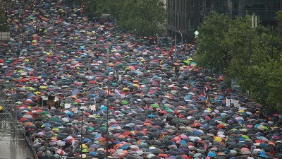 "Odgovor na Vučićeve teške reči": Mediji u regionu o protestu