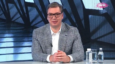 Vučić za 365 dana imao 300 direktnih obraćanja na TV