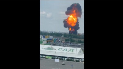 Ukrajina u velikoj ofanzivi u Rusiji: Dronovi udarili na Kursk i Voronjež, napadnut i vojni aerodrom (VIDEO)