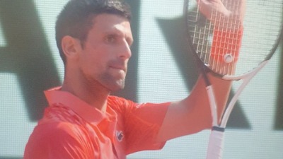 Hačanov poveo, pa ga Novak samleo
