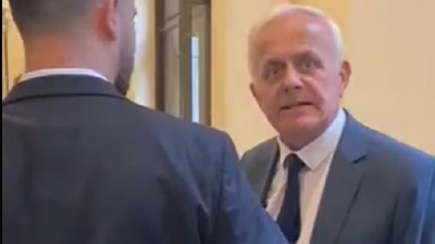 Atlagić: Ti si pederčić običan (VIDEO) Atlagić: Ti si pederčić običan (VIDEO)