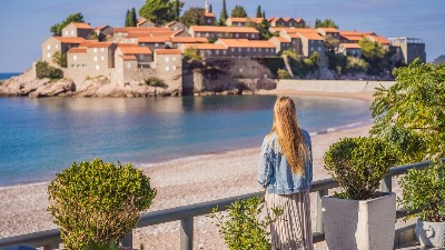 Zabranjeno kupanje na dve plaže u Crnoj Gori, ovo je razlog