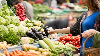 Neefikasne institucije omogućile mešetarenje na tržištu, obaranje cena u rukama potrošača