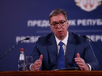 Vučićev Narodni pokret i dalje samo u magli