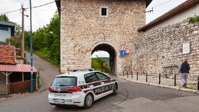Mladić izvršio samoubistvo: Skočio sa 11. sprata