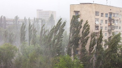 RHMZ: Grad i jak vetar pogodiće ove delove Srbije