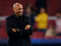 Hit izjava Tjerija Anrija: Da li nečim mažu Realov dres? To bi mi pomoglo da ponovo imam kosu