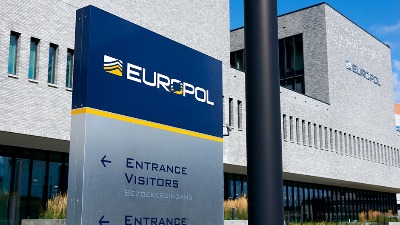 Markeđani uhapšen u Dubaiju u sklopu velike akcije protiv kriminalne grupe "vračarci"
