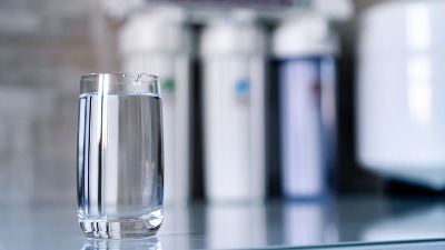 Kvalitetna voda za piće za unapređenje zdravlja