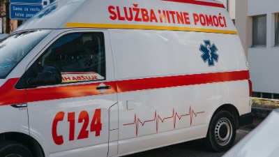 Jeziva nesreća: Auto se isprevrtao, žena POGINULA