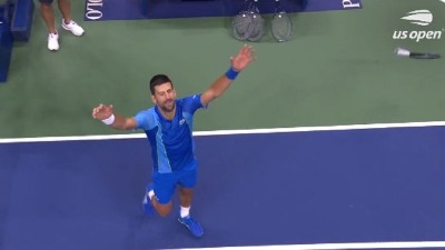 Kad Novak slavi: 24 skleka za 24 grend slem titule (VIDEO)