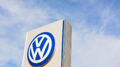 SUMRAK GIGANTA Planira se gašenje čak 50.000 radnih mesta