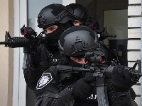 UHAPŠEN BOMBAŠ IZ ZEMUNA Policajci mu upali u stan