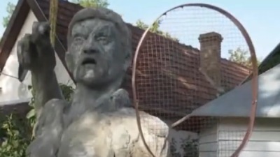 Novak dobio spomenik (VIDEO)