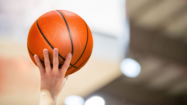 Sudija pretučen na košarkaškom meču (UZNEMIRUJUĆ SNIMAK)