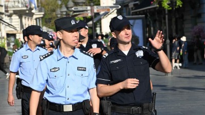 Kineski policajci patroliraće u Beogradu, Novom Sadu i Smederevu (FOTO)