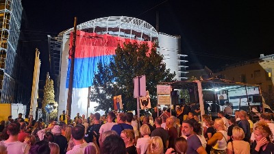 "ŽELJKO LOPOVE, GASI TELEVIZIJU": Završen protest "Srbija protiv nasilja" (FOTO, VIDEO)