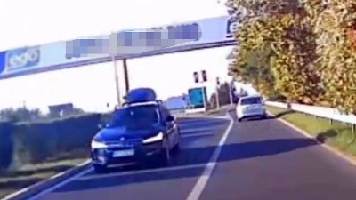 Još jedan slučaj vožnje u kontra smeru! (VIDEO)