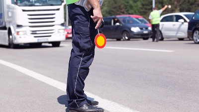 Sudar kamiona i automobila (FOTO)