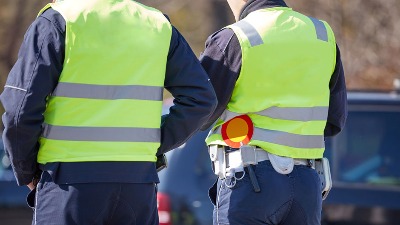 Poslanik vozio 127 km/h, preticao preko pune linije, pa se pozvao na imunitet