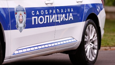Sudar kamiona na auto-putu Miloš Veliki: Stvaraju se veliki zastoji (FOTO)