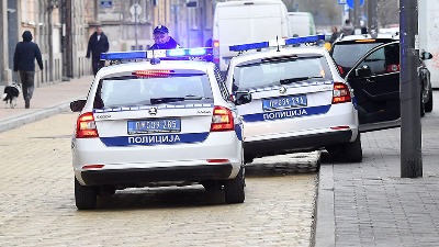 Bačena bomba na kuću kod Surčina