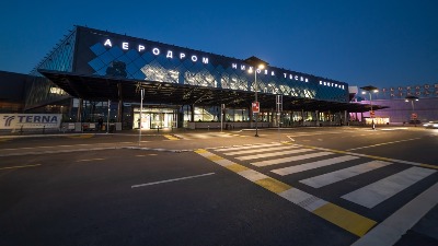 Drugi avion sa evakuisanim Srbima sleteo u Beograd