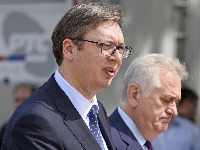 BAJČETINA U ZMAJEVOM GNEZDU Vučić i Toma protiv studenata
