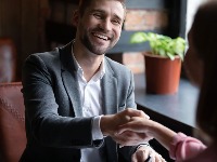 Naučnici otkrili ISTINU: Evo zbog čega su muškarcima privlačne ženske zadnjice 