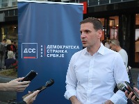 Lider Novog DSS-a za Direktno: Opozicija deluje po principu "kud svi Turci, tu i mali Mujo"