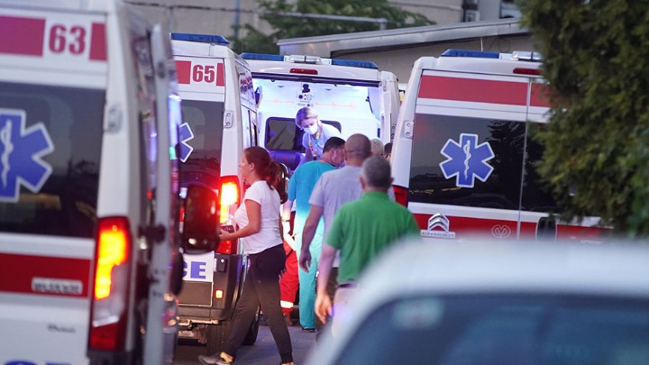 UŽAS U ŽELEZNIKU: Tri vozila Hitne pomoći na mestu udesa, ima teško povređenih!